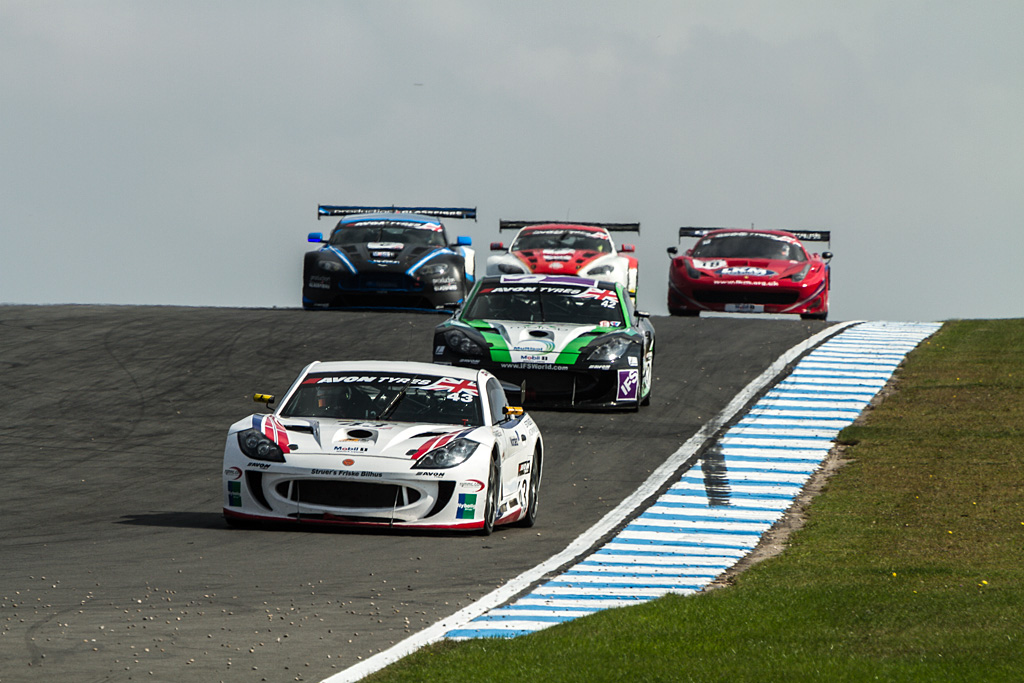 Morten Dons førte an i GT4-feltet indtil en defekt satte en stopper for successen
(Foto: Gripping Media ApS)
